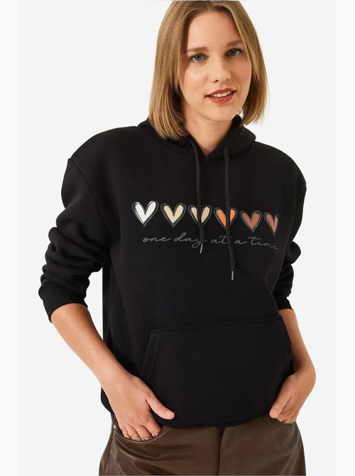 Sweat-shirt à capuche à triple fil brossé et imprimé cœur lucci - Kiabi Sweat-shirt à capuche à triple fil brossé et imprimé cœur lucci - Kiabi