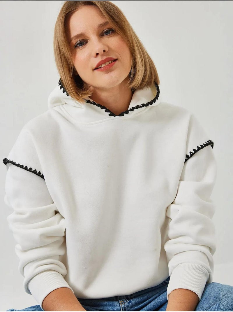 Sweat-shirt à capuche avec détails en dentelle lucci Blanc - Kiabi