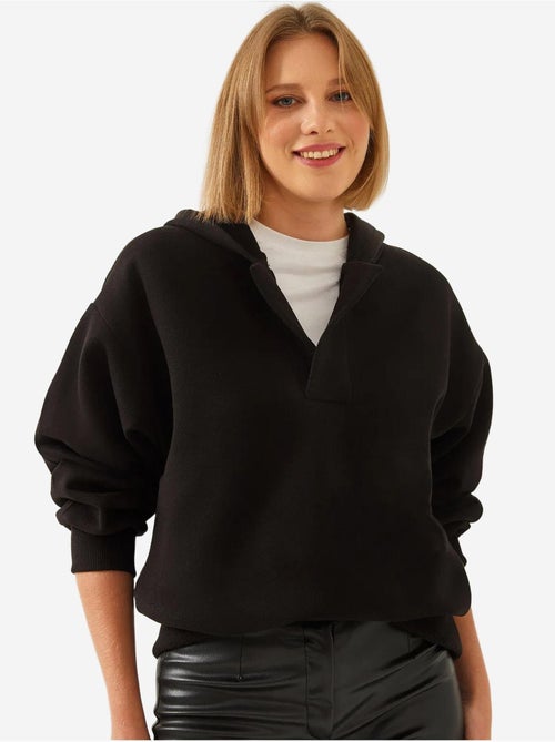 Sweat-shirt à capuche et col en v lucci - Kiabi Sweat-shirt à capuche et col en v lucci - Kiabi