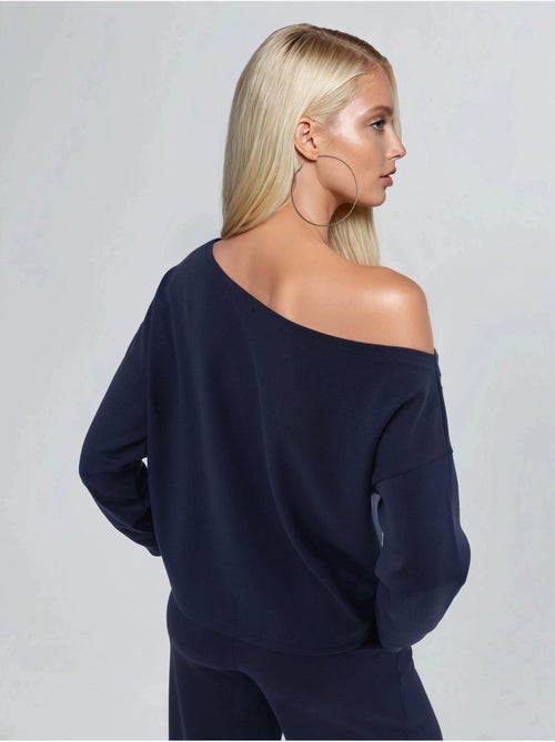 Sweat-shirt à col asymétrique et coupe décontractée busem - Kiabi Sweat-shirt à col asymétrique et coupe décontractée busem - Kiabi