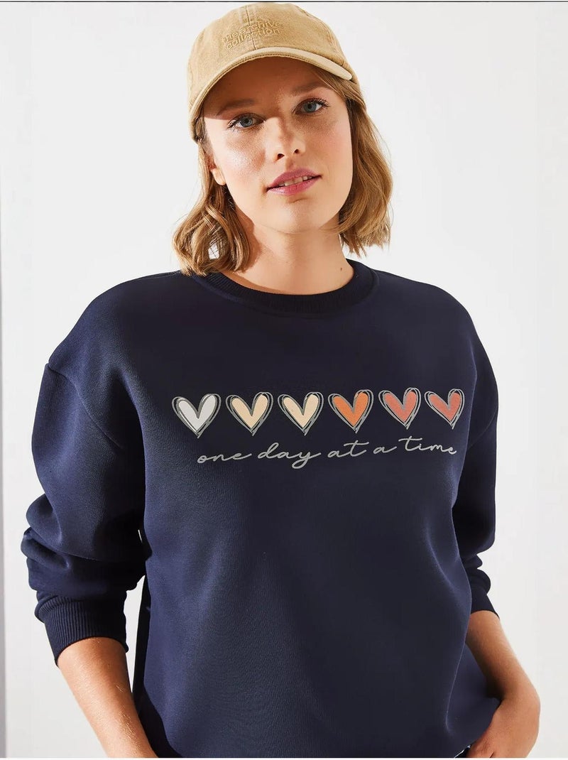 Sweat-shirt à imprimé cœur et col rond lucci Bleu marine - Kiabi