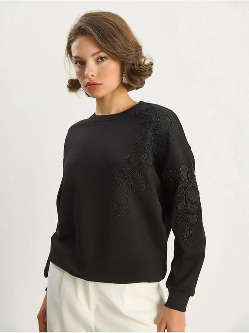 Sweat-shirt à manches longues et col rond brodé lucci - Kiabi Sweat-shirt à manches longues et col rond brodé lucci - Kiabi