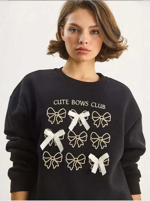Sweat-shirt à manches longues et col rond imprimé côtelé lucci - Kiabi Sweat-shirt à manches longues et col rond imprimé côtelé lucci - Kiabi