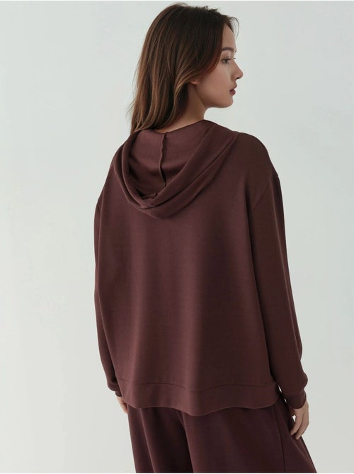 Sweat-shirt à manches longues et col zippé à motifs - Kiabi Sweat-shirt à manches longues et col zippé à motifs - Kiabi