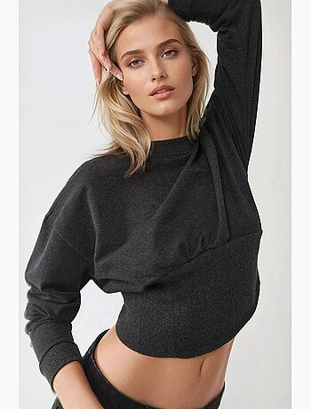 Sweat-shirt ajusté en tricot à col ras du cou et corset hiccup