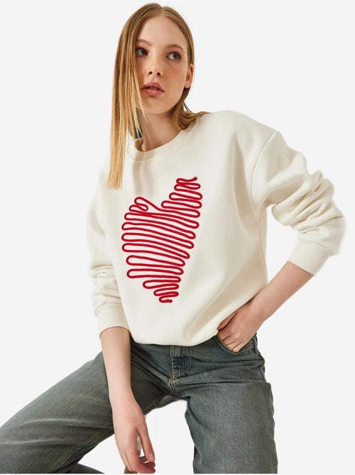 Sweat-shirt brodé cœur lucci - Kiabi Sweat-shirt brodé cœur lucci - Kiabi