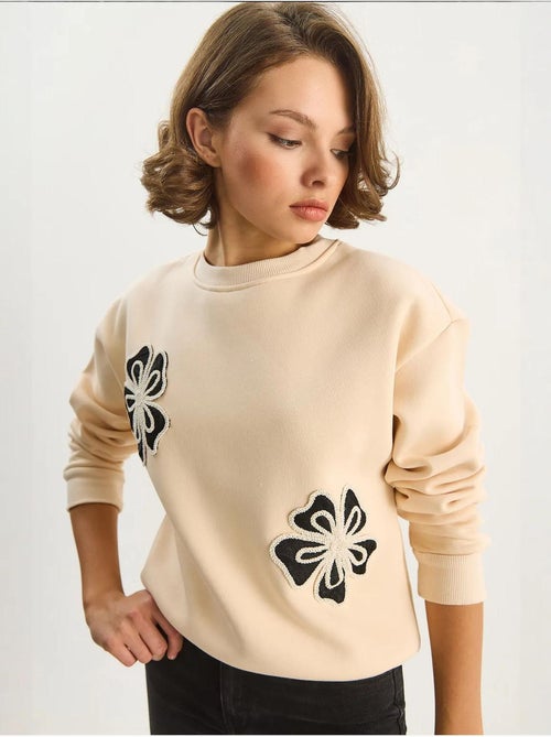 Sweat-shirt en coton à col rond brodé lucci - Kiabi Sweat-shirt en coton à col rond brodé lucci - Kiabi