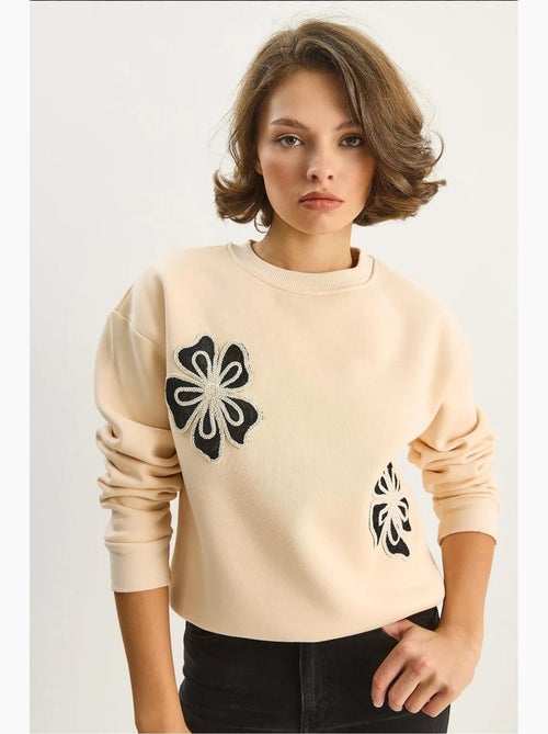 Sweat-shirt en coton à col rond brodé lucci - Kiabi Sweat-shirt en coton à col rond brodé lucci - Kiabi
