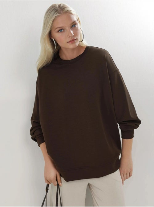 Sweat-shirt en maille à col rond coupe décontractée busem - Kiabi Sweat-shirt en maille à col rond coupe décontractée busem - Kiabi
