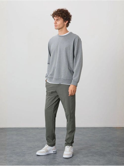 Sweat-shirt homme col rond uni tommy - Kiabi Sweat-shirt homme col rond uni tommy - Kiabi