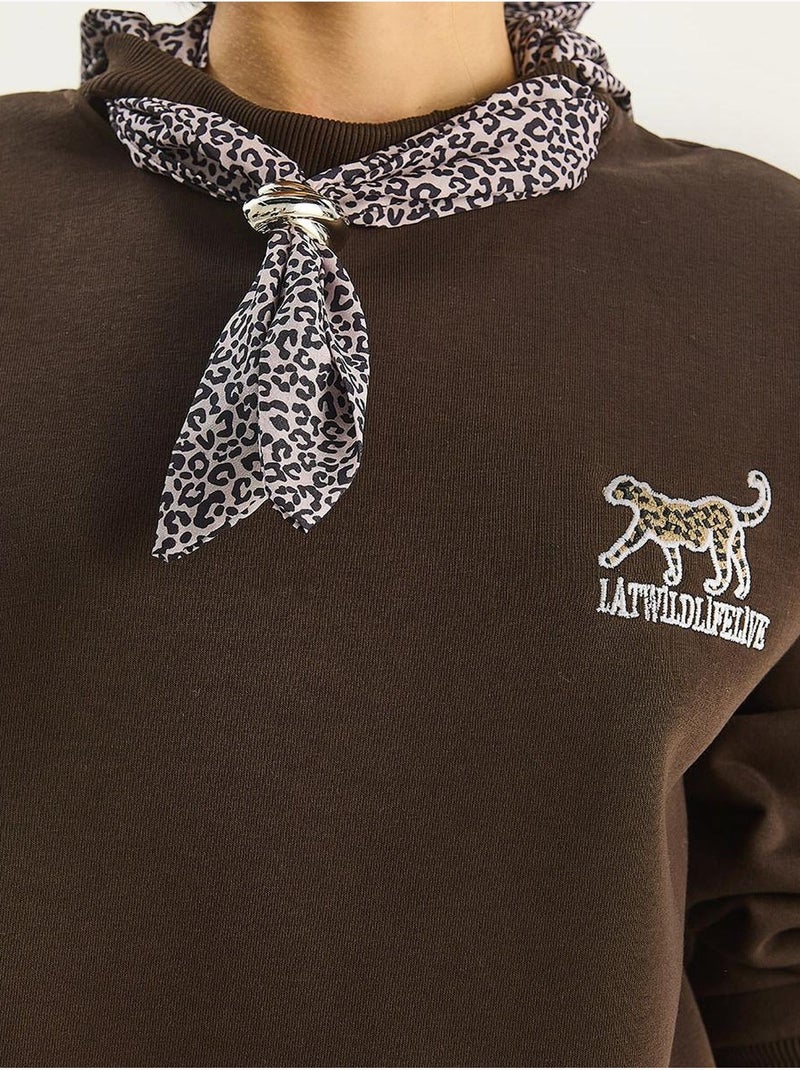 Sweat-shirt ras du cou brodé à imprimé léopard lucci Marron foncé - Kiabi