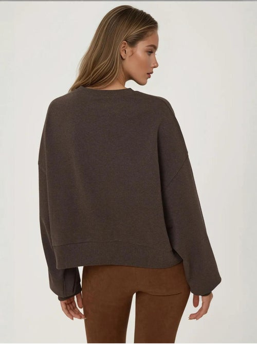 Sweat-shirt ras du cou brodé - Kiabi Sweat-shirt ras du cou brodé - Kiabi