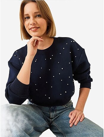 Sweat-shirt ras du cou en tissu brossé triple fil orné de perles lucci