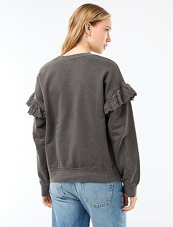Sweat uni avec volants en borderies anglaises sur les manches
