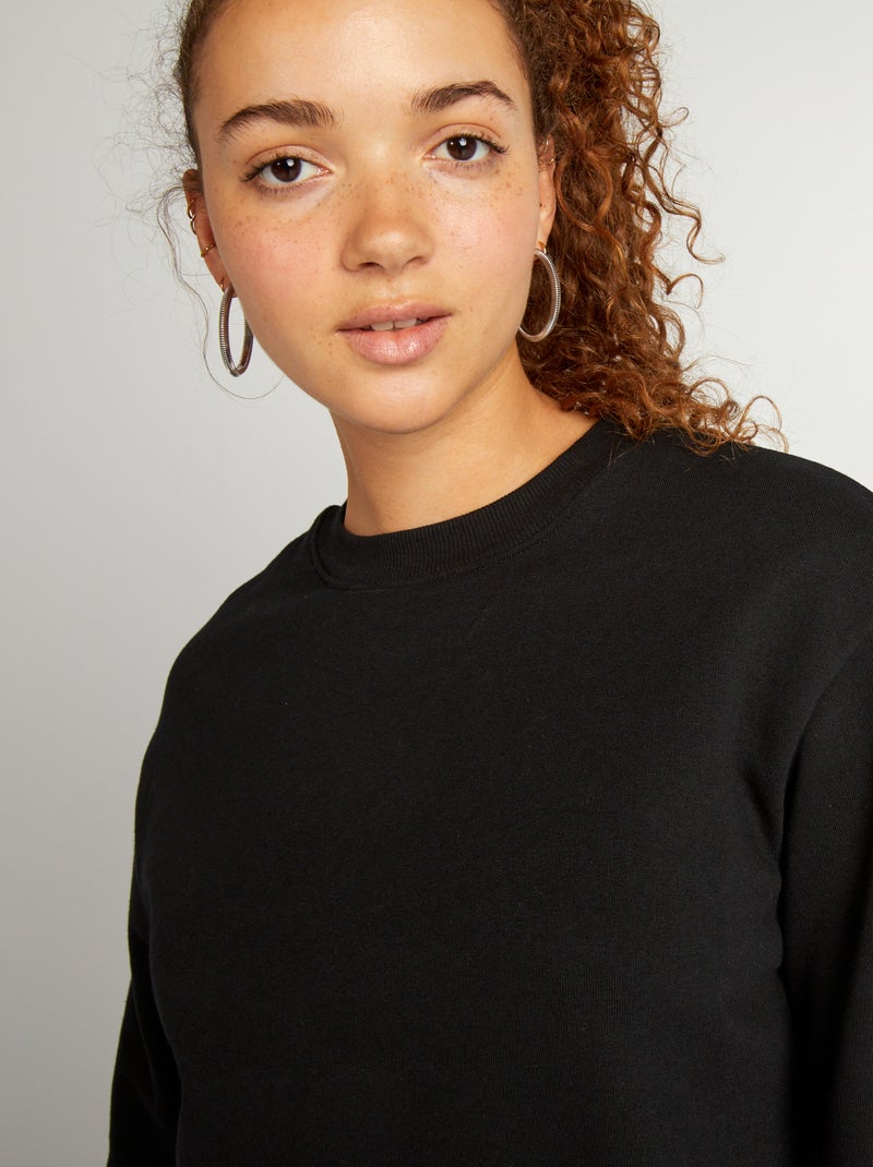 Sweat uni forme cropped noir - Kiabi