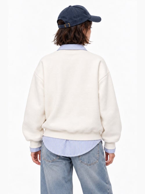 Sweatshirt brodé à col rond et manches longues hiccup - Kiabi
