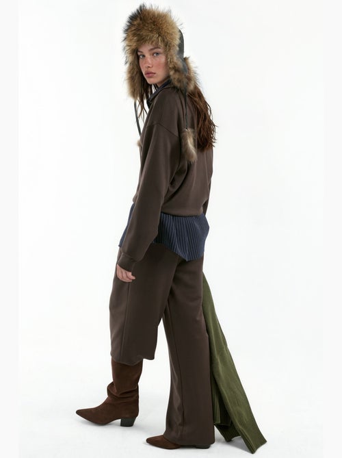 Sweatshirt doux texturé à col polo hiccup - Kiabi Sweatshirt doux texturé à col polo hiccup - Kiabi