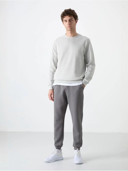 Sweatshirt homme uni à col rond tommy - Kiabi Sweatshirt homme uni à col rond tommy - Kiabi