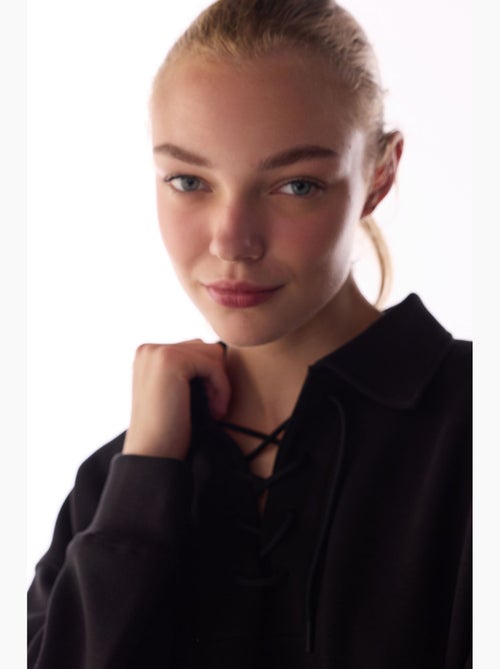 Sweatshirt silky touch à lacets et manches longues penti - Kiabi Sweatshirt silky touch à lacets et manches longues penti - Kiabi