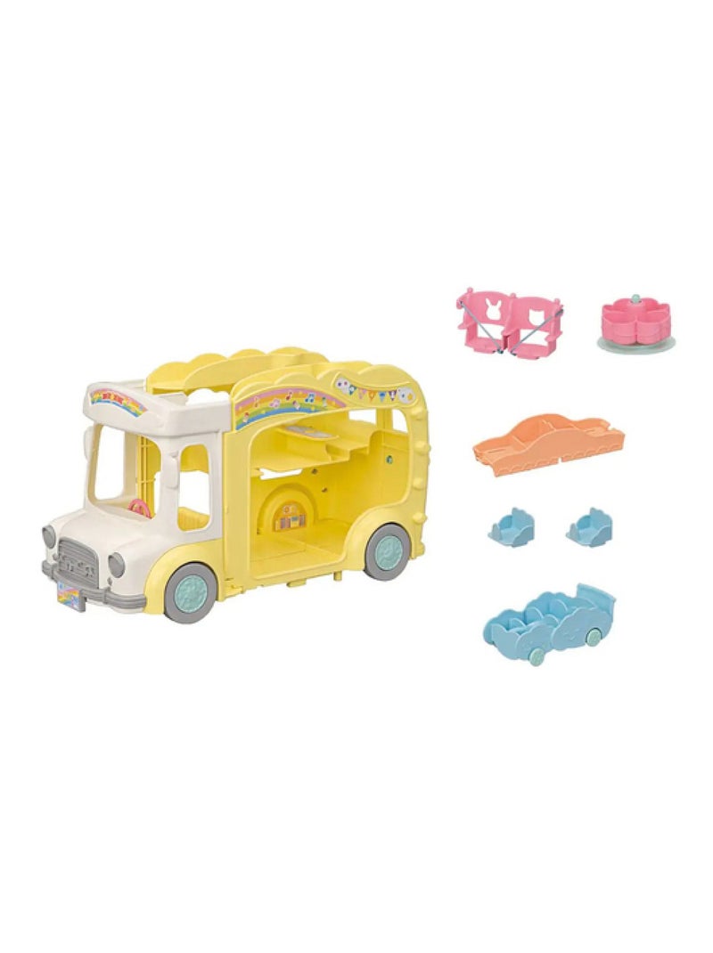 'Sylvanian Families' Le bus et sa cour de recreation Vert - Kiabi