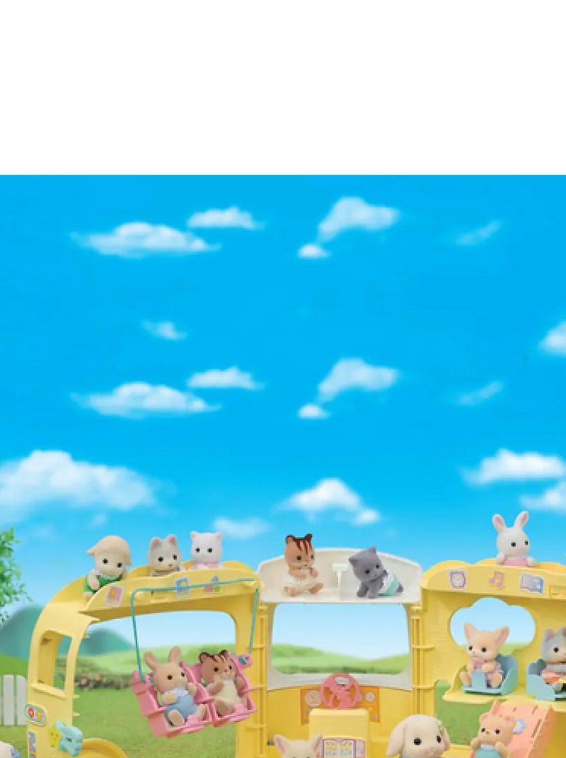 'Sylvanian Families' Le bus et sa cour de recreation Vert - Kiabi