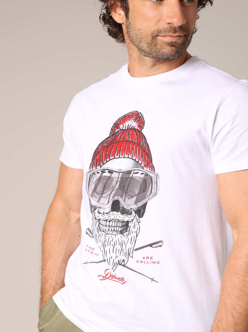 T-shirt 100% coton avec illustration originale d'un skieur barbu au style vintage. 'Deeluxe' Blanc - Kiabi