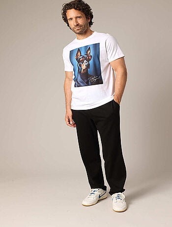 T-shirt 100% coton avec imprimé original d'un chien en costume et lunettes 'Deeluxe'