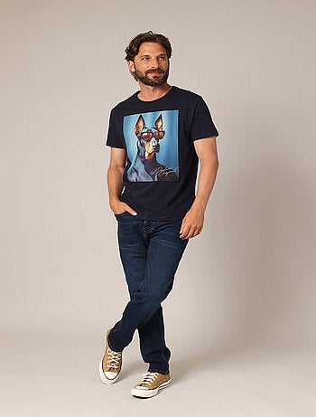 T-shirt 100% coton avec imprimé original d'un chien en costume et lunettes 'Deeluxe'