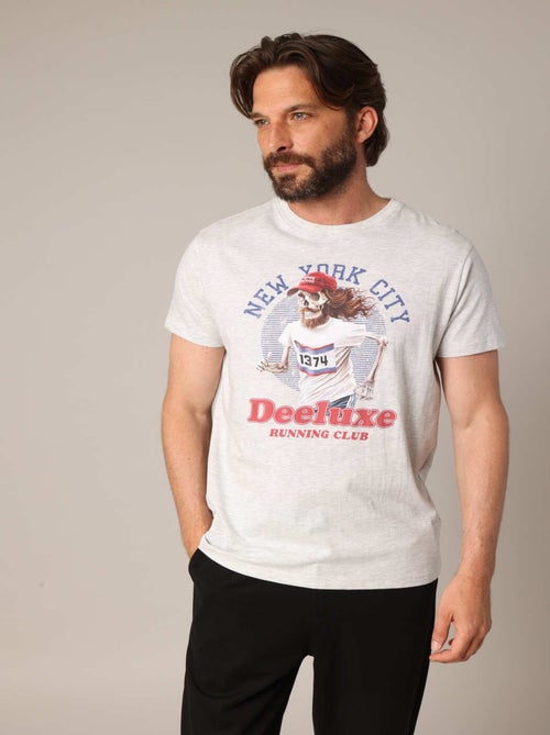 T-shirt 100% coton avec imprimé squelette coureur, col rond et coupe droite. 'Deeluxe' - Kiabi