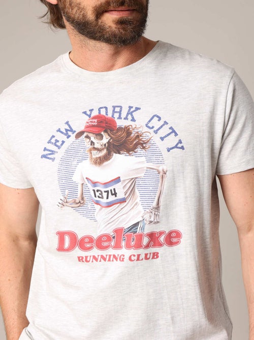 T-shirt 100% coton avec imprimé squelette coureur, col rond et coupe droite. 'Deeluxe' - Kiabi