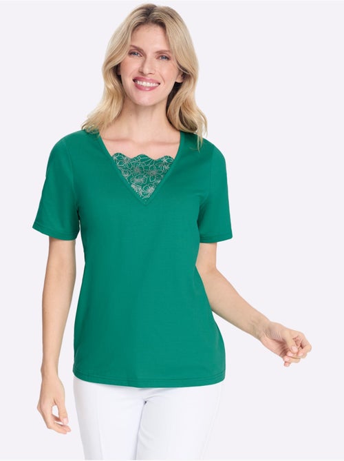 T-shirt 2 en 1 avec col V et empiècement floral - Taille standard - Moda Vilona - Kiabi T-shirt 2 en 1 avec col V et empiècement floral - Taille standard - Moda Vilona - Kiabi
