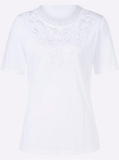 T shirt à col en dentelle et manches courtes - taille standard - witt - Kiabi T shirt à col en dentelle et manches courtes - taille standard - witt - Kiabi