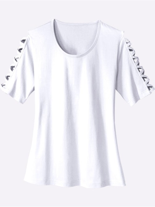 T-shirt à col rond avec fentes et rubans aux manches - Taille standard - Moda Vilona - Kiabi
