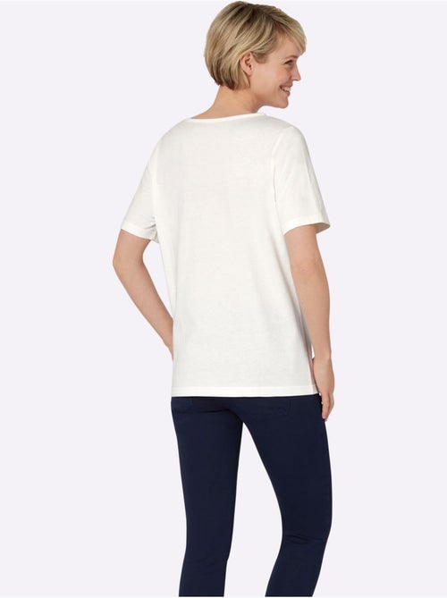 T-shirt à col rond avec motif floral harmonieux - Taille standard - Moda Vilona - Kiabi T-shirt à col rond avec motif floral harmonieux - Taille standard - Moda Vilona - Kiabi