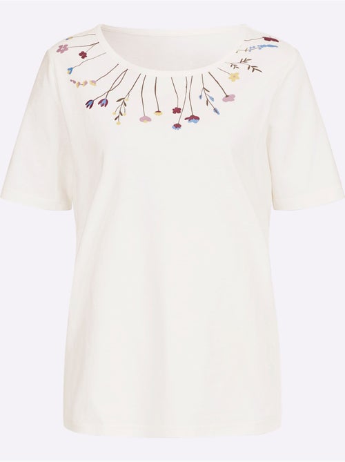 T-shirt à col rond avec motif floral harmonieux - Taille standard - Moda Vilona - Kiabi T-shirt à col rond avec motif floral harmonieux - Taille standard - Moda Vilona - Kiabi