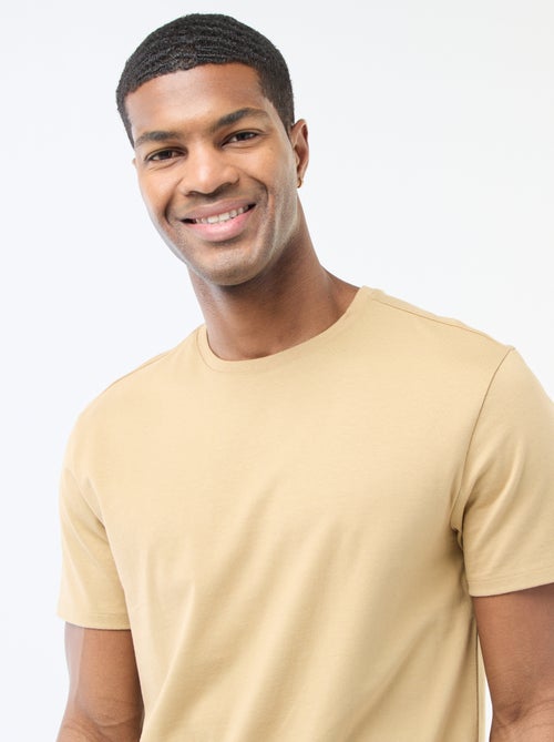 T-shirt à col rond en coton - Tough Cotton™ - Kiabi T-shirt à col rond en coton - Tough Cotton™ - Kiabi