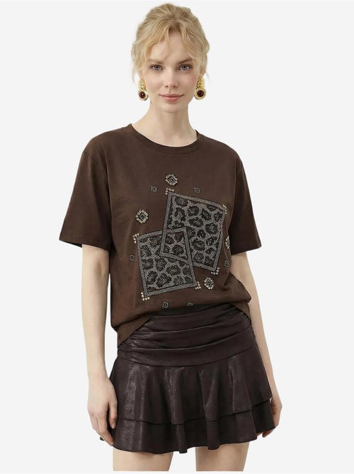 T-shirt à col rond et imprimé géométrique à sequins lucci - Kiabi T-shirt à col rond et imprimé géométrique à sequins lucci - Kiabi