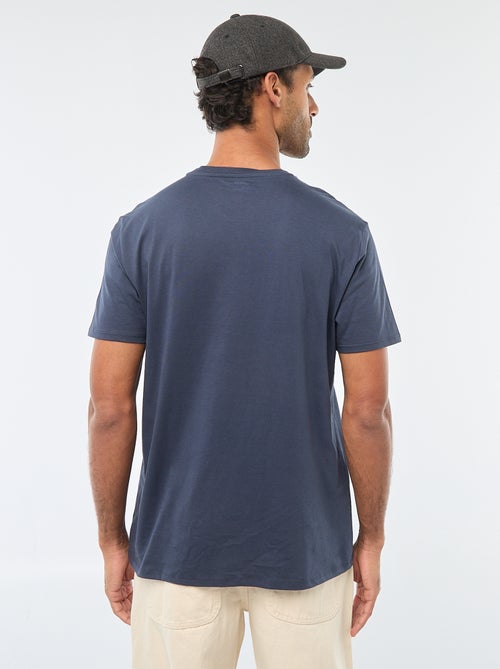 T-shirt à col rond et manches courtes imprimé - Kiabi T-shirt à col rond et manches courtes imprimé - Kiabi