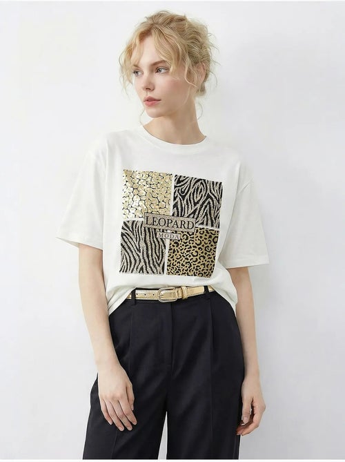 T-shirt à col rond et sequins imprimé léopard lucci - Kiabi T-shirt à col rond et sequins imprimé léopard lucci - Kiabi