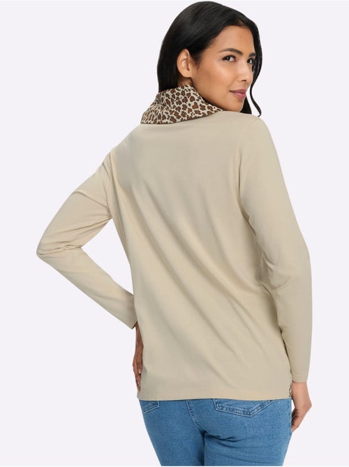 T-shirt à col roulé grand col roulé doublé - taille standard - moda vilona - Kiabi T-shirt à col roulé grand col roulé doublé - taille standard - moda vilona - Kiabi
