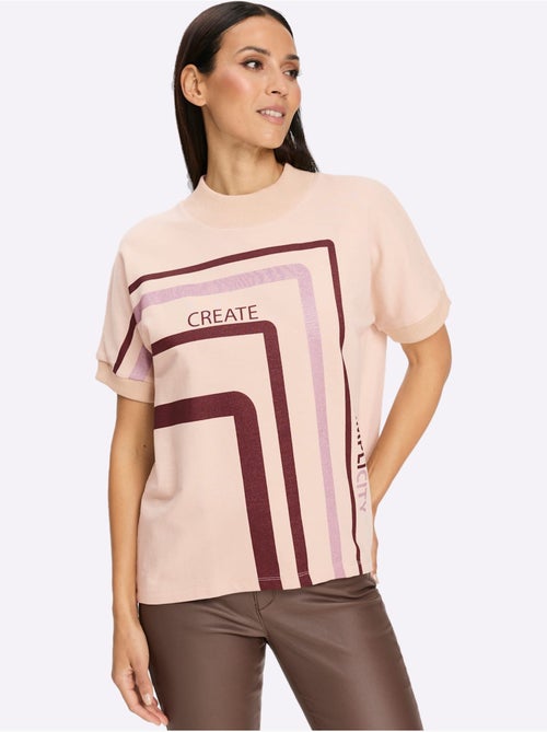 T-shirt à col roulé imprimé brillant tendance - taille standard - helline - Kiabi T-shirt à col roulé imprimé brillant tendance - taille standard - helline - Kiabi