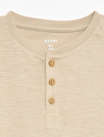 T-shirt à col tunisien