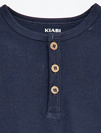 T-shirt à col tunisien boutonné