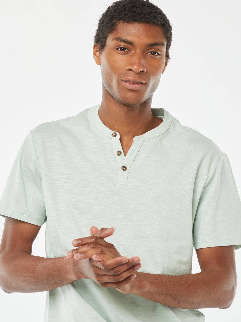 T-shirt à col tunisien manches courtes Vert amande - Kiabi