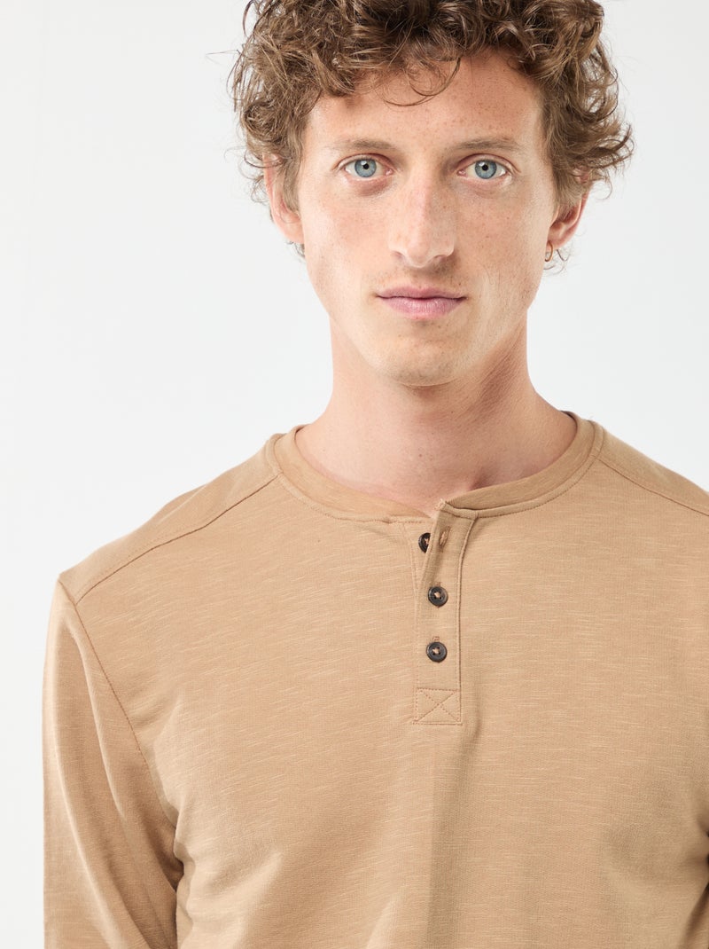T-shirt à col tunisien manches longues Beige - Kiabi