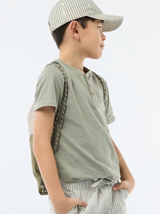 T-shirt à col tunisien