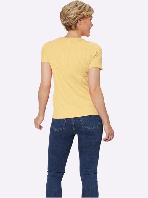 T-shirt à col V et manches courtes avec patte de boutonnage décorative - Taille standard - Witt - Kiabi T-shirt à col V et manches courtes avec patte de boutonnage décorative - Taille standard - Witt - Kiabi