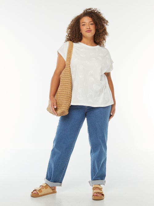 T-shirt à emmanchures courtes et broderies all over - Kiabi