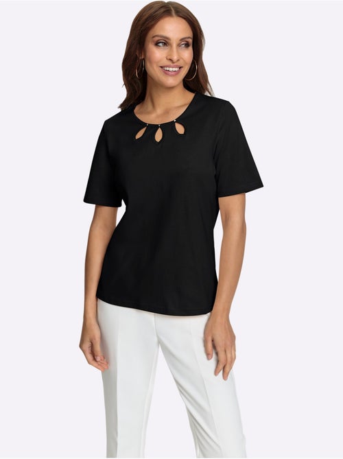 T-shirt à encolure ronde avec 3 échancrures et pierres brillantes - Taille standard - Witt - Kiabi T-shirt à encolure ronde avec 3 échancrures et pierres brillantes - Taille standard - Witt - Kiabi