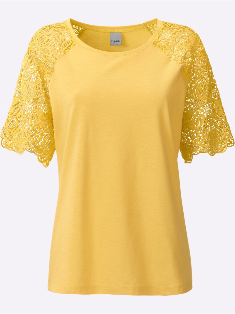 T-shirt à encolure ronde avec dentelle sur les manches - Taille standard - Helline Jaune - Kiabi